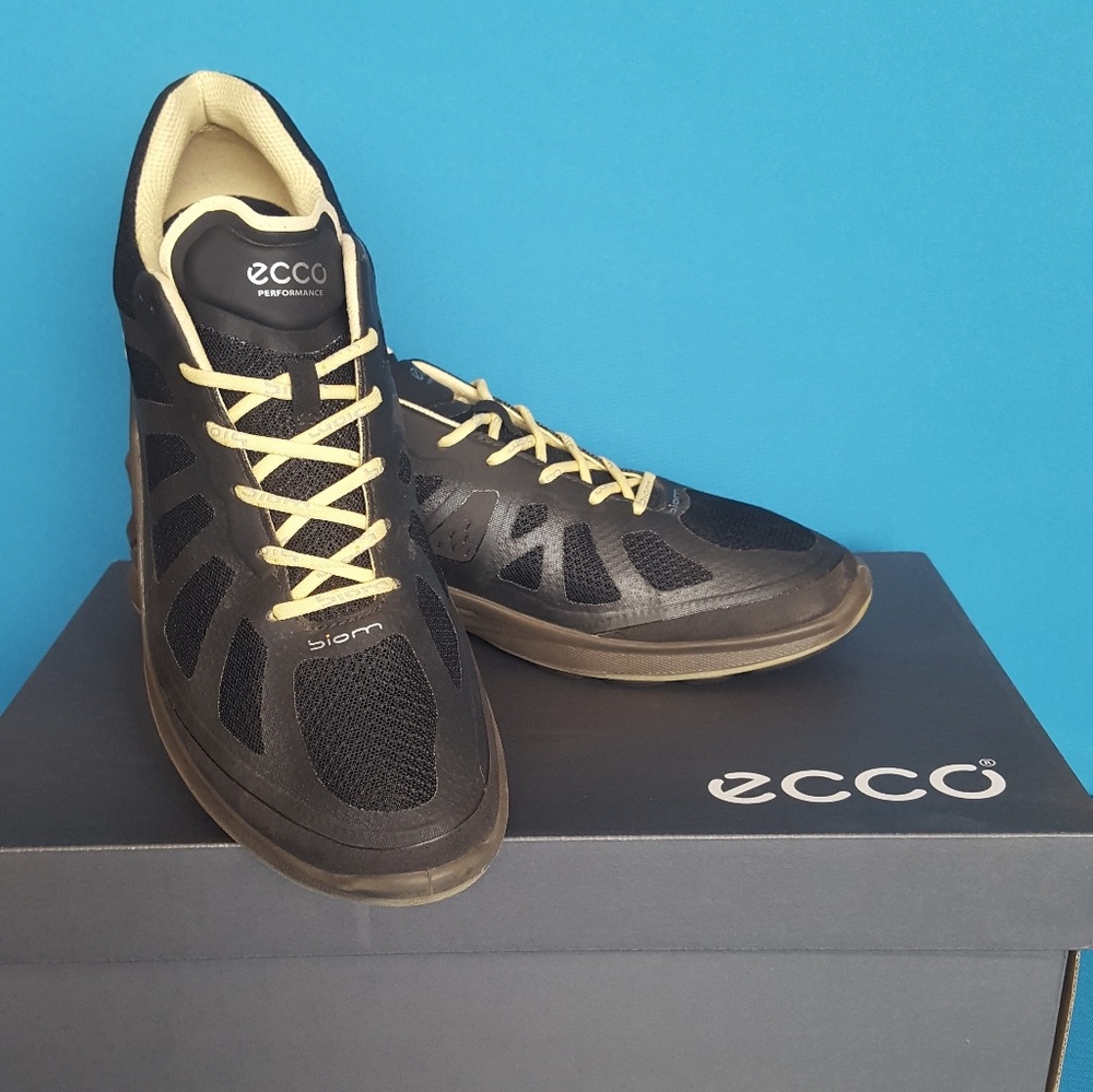 Ecco BIOM track/xtrain shoe